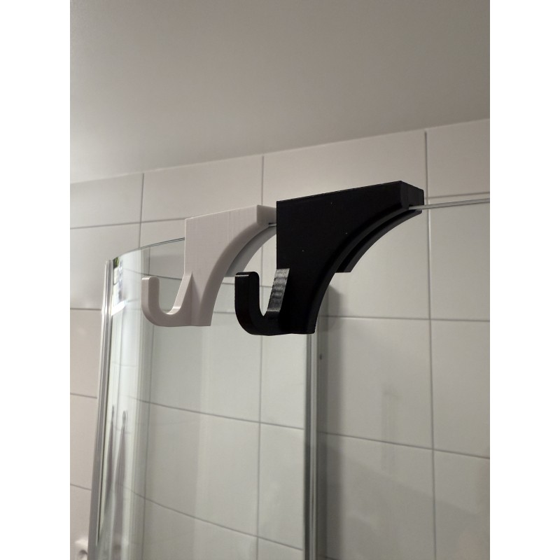 Koukku suihkuoveen Koukku suihkuoveen